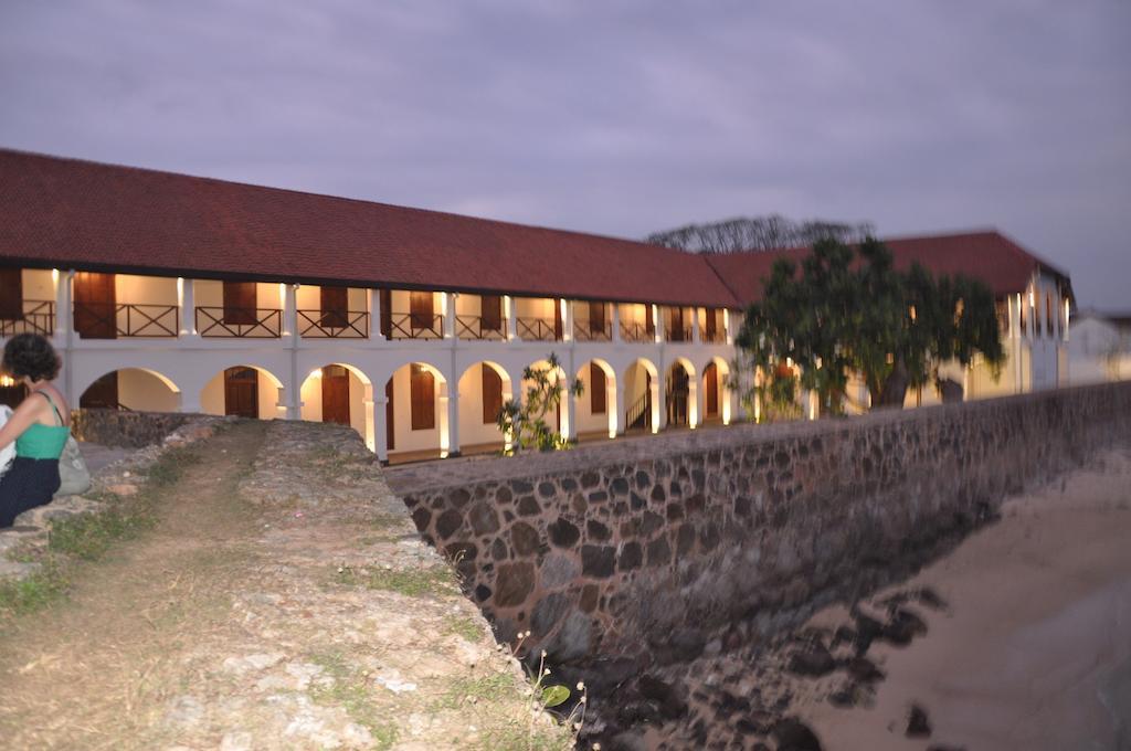Thenu Rest Guest House Галле Экстерьер фото